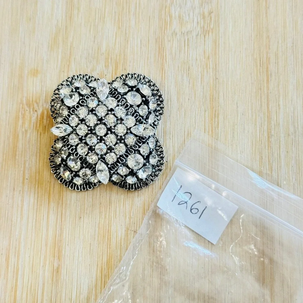 VTG Lisner Crystal Rhinestone‎ Maltese Cross Brooch Pin Jeweled Retro Silver 50s